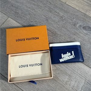 Louis Vuitton 
Double Card Wallet